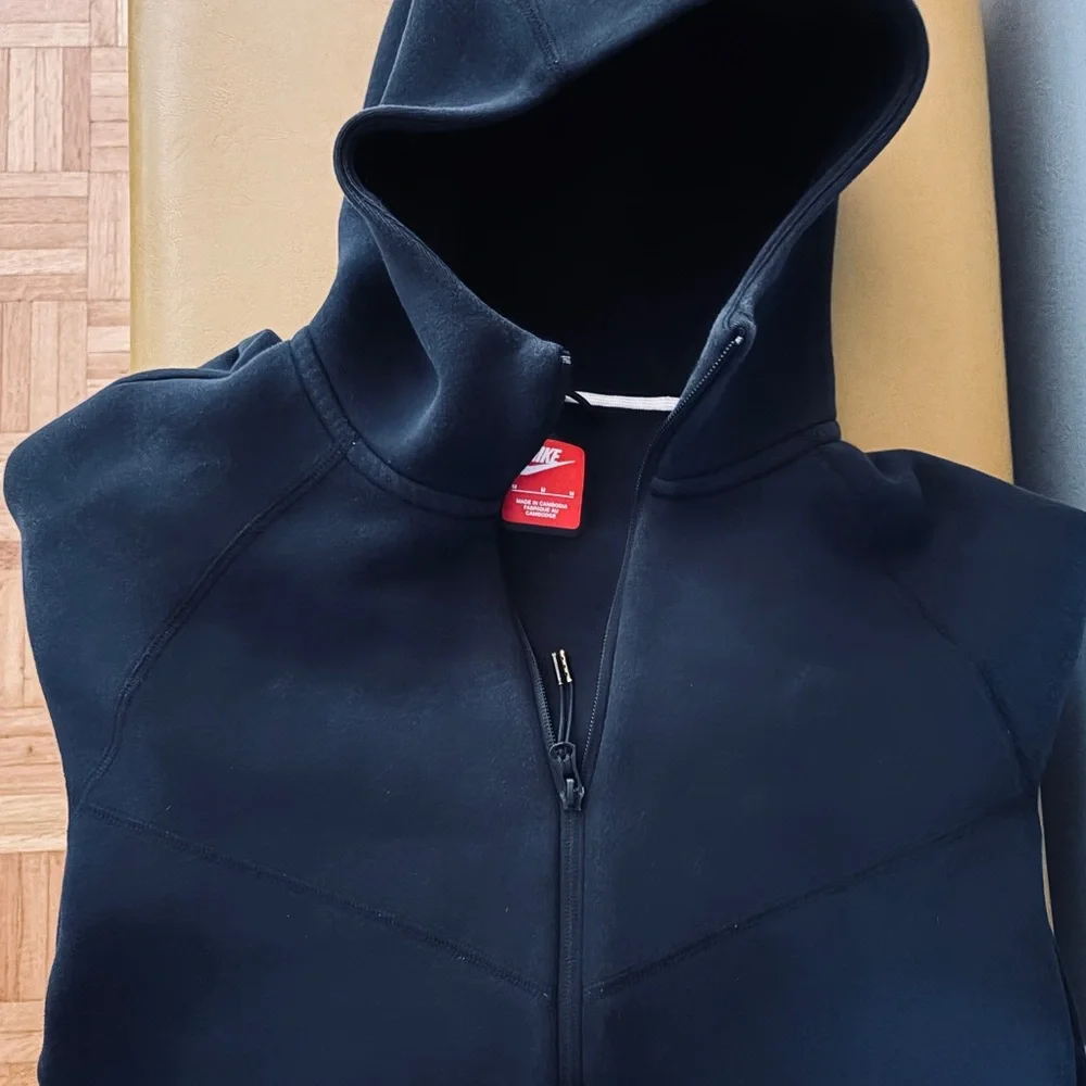 Nike Tech Black Full-Zip Performance Jacket with Stand Collar